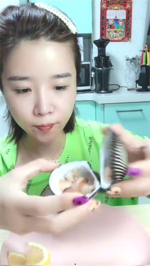 潮汕吃播网红叫啥来着,揭秘潮汕吃播网红的美食传奇